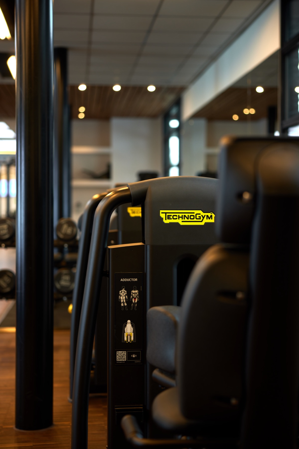 Technogym strength machines in the training space at Blaricum's Fit Boutique